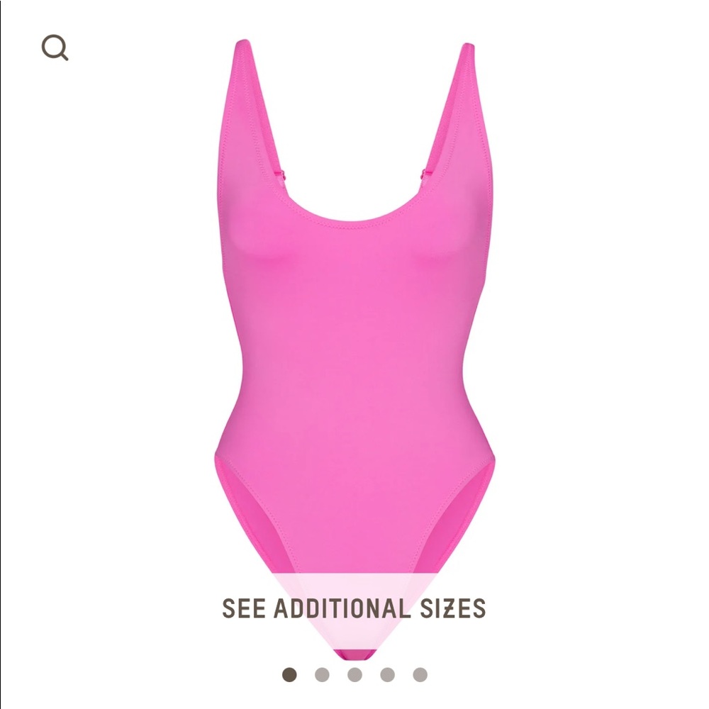 SKIMS Scoop Neck One Piece in TAFFY💖